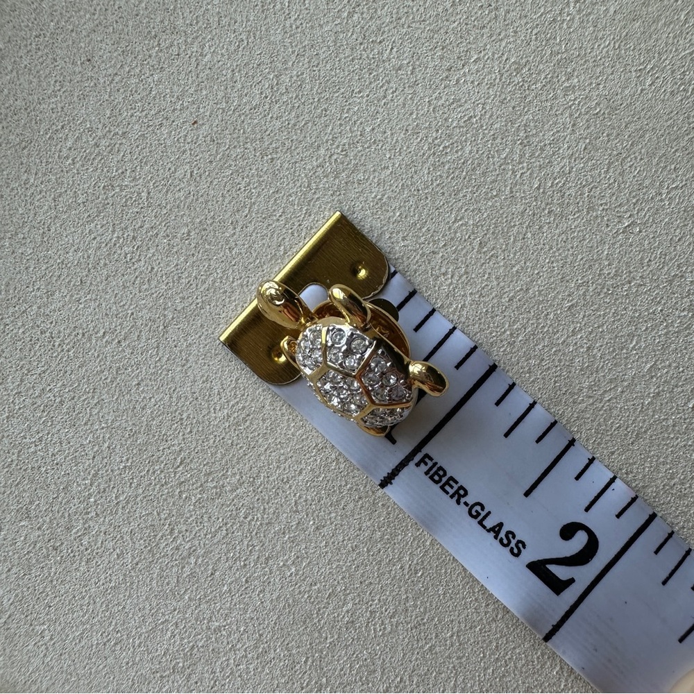 Gold and Silver Turtle Brooch - Picture 2 of 5